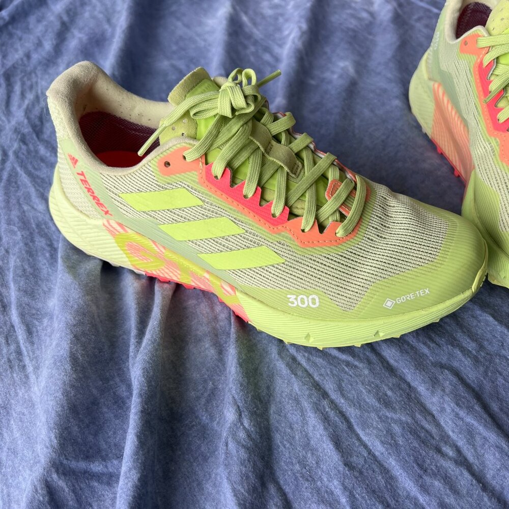 Adidas Terrex Women's Neon Green Running Shoes 7.5